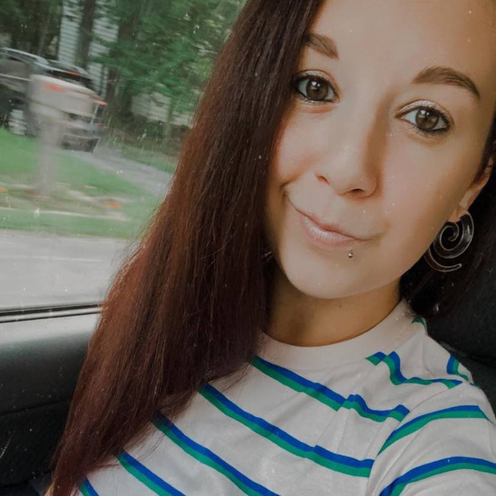 Meet your Posher, Christina